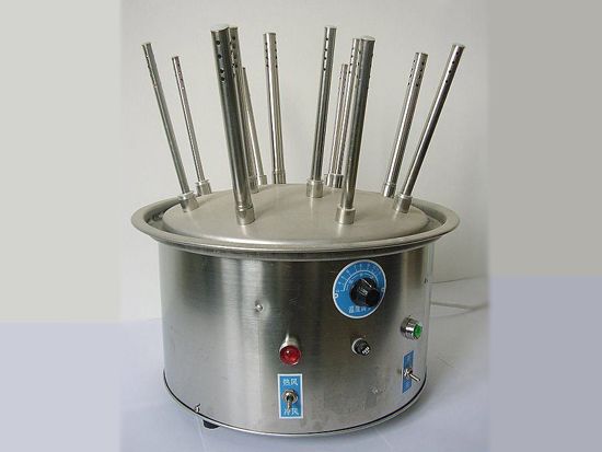 点击查看详细信息<br>标题：12孔玻璃仪器烘干器 阅读次数：2846